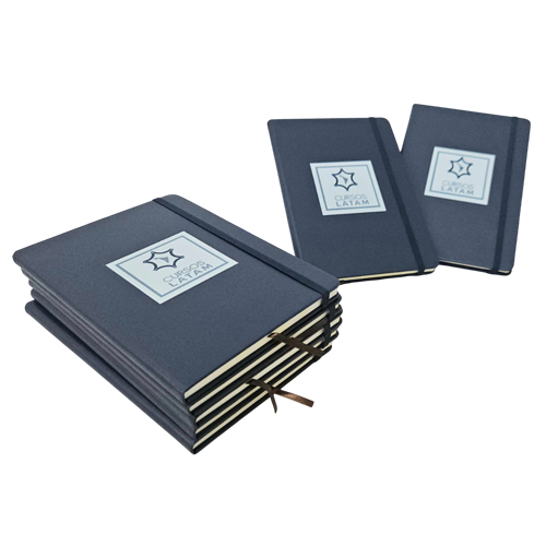 Agenda Azul con el logo Curso Latam